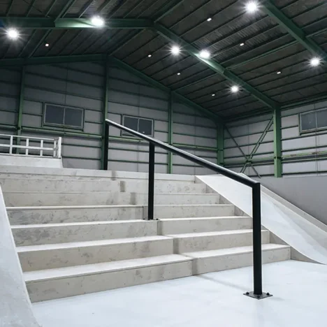 A Skatepark in A School Gym!? KAWARACHO SKATEPARK